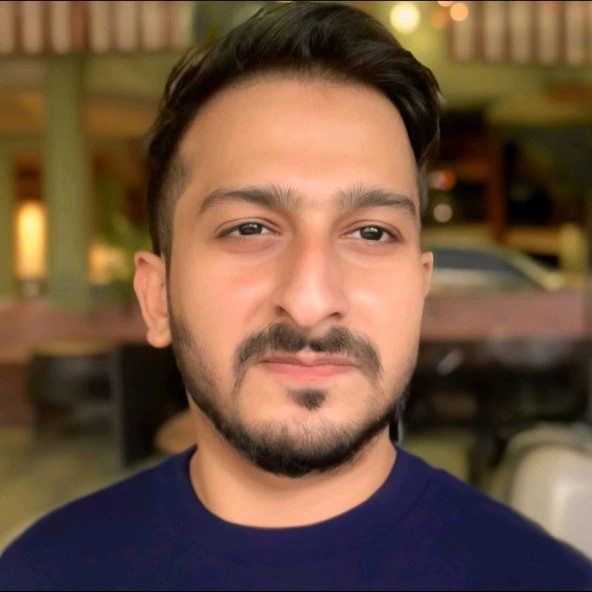 Arsalan R
